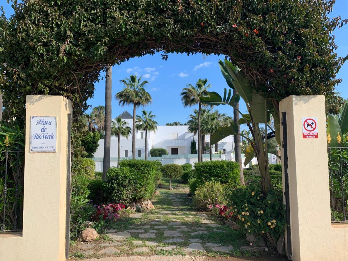 Marbella Villa On The Beach Exterior photo