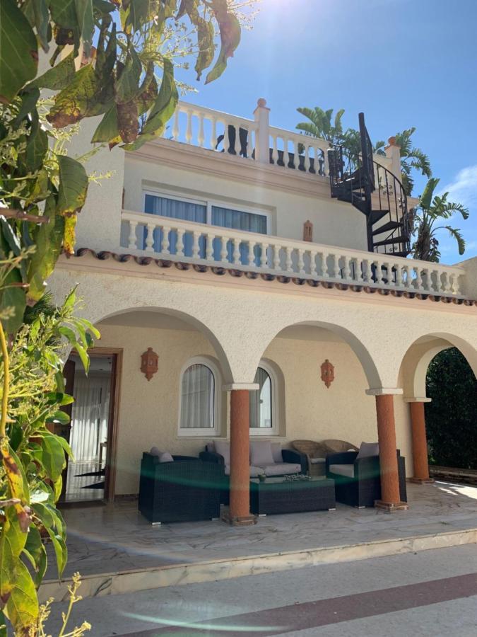 Marbella Villa On The Beach Exterior photo